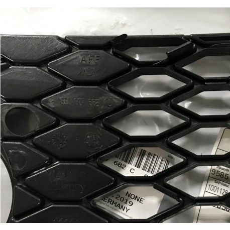 Audi A4 B6 S4 reste bamperi R 8E0807682C