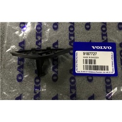 Volvo S70, V70, V70 XC bākas vāciņa stiprinājums 9187727 2
