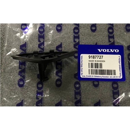 Volvo S70, V70, V70 XC bākas vāciņa stiprinājums 9187727