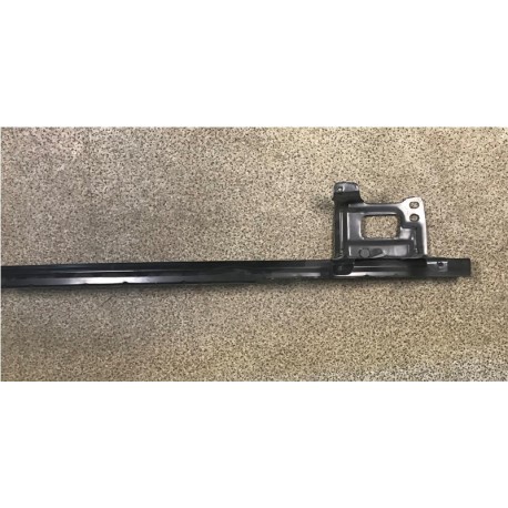 Suzuki Swift 89-96 bampera stiprinājums...