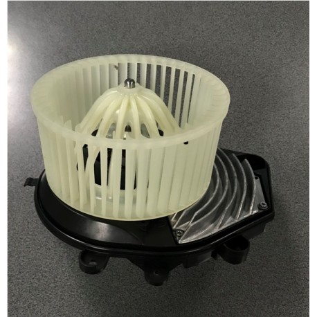 VW Passat Salona ventilators NRF NRF34009, 8D1820021B, 8D1820021