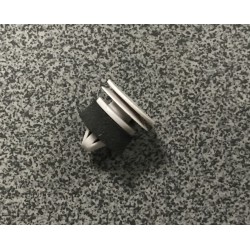 Audi A6 C6 klipsis apšuvuma 4F0831719 C60455 50469T 2