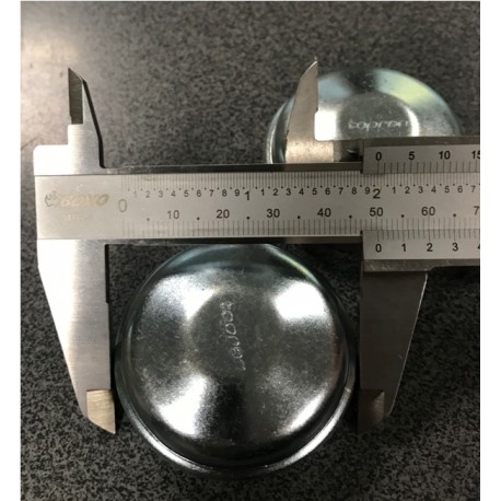 Audi 100 VW Golf Caddy Riteņa rumbas vāks 8D0501249