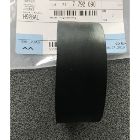 BMW E46 E90 E91 E61 E61 X3 E83 X5 E53 E70 Gumijas gredzens pie turbīnas 13717792090