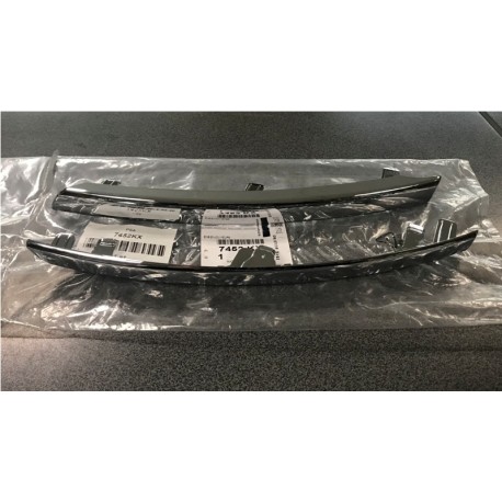 Citroen C4 Picasso 06- pr. bampera restes...