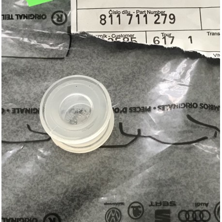 Audi VW Kulises bukse 811711279