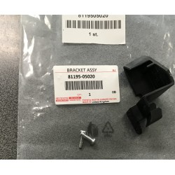 Toyota Avensis  08-11 luktura remonta stiprinājums Rh 81195-05020