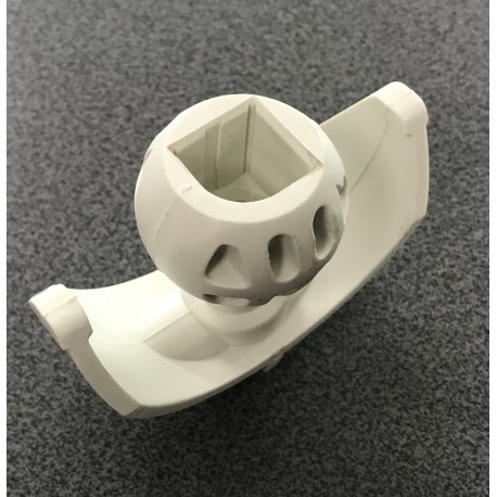 Audi 00, 80, 90, A4, A6, A8 Bukse, pārnesumu pārslēgšanas svira 893711118D