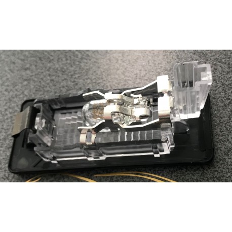 Numurzīmes apg. lukturis A55781 A.I.C. Competition Line, 1K9943021A