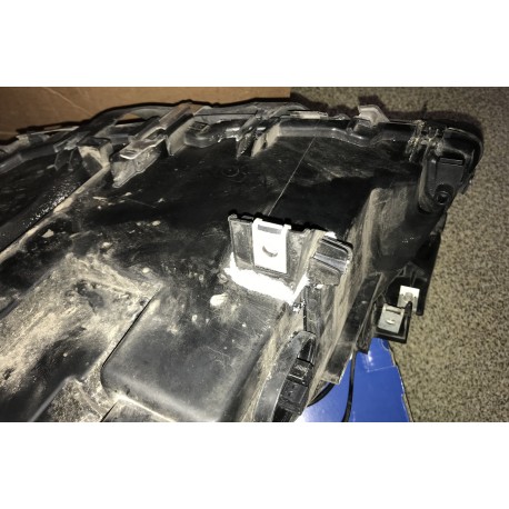 BMW F01 08-15 priekšējais R lukturis Bi-Xenon, D1S, H3, H8 ECE 63117228428, Lietots