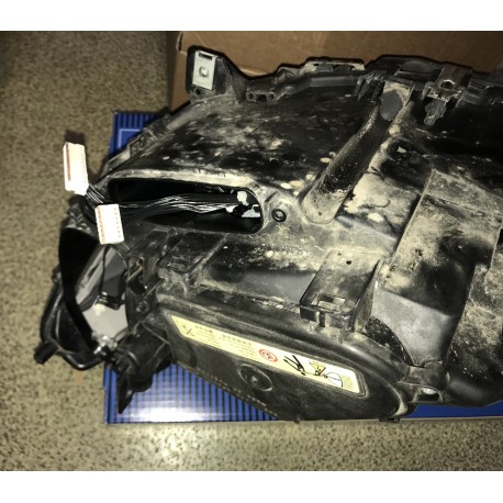 BMW F01 08-15 priekšējais R lukturis Bi-Xenon, D1S, H3, H8 ECE 63117228428, Lietots