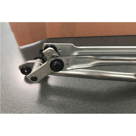 Audi A6 04- logu tīrītāja mehānisms priekšas...