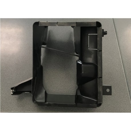 BMW F10 F11 priekšejā R gaisa lūka pie eļļas rad. 51747200790