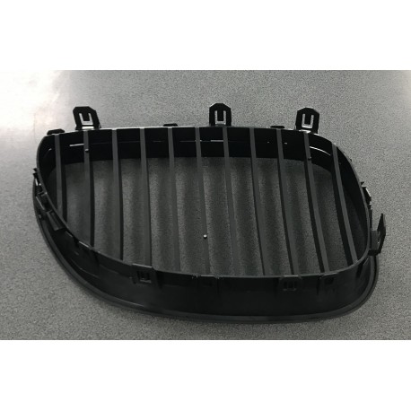 BMW E60 03-10 reste melna R 51137065702