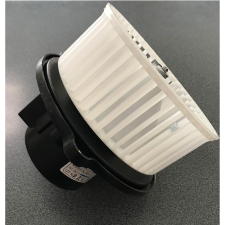 KIA Sorento 02-06 ventilators salona OEM 971093E000