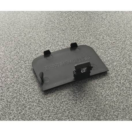 BMW 7 E65 01-04 bampera āķa vāciņš 51118223210