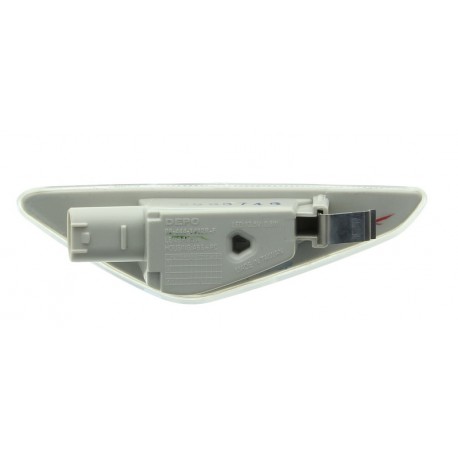 BMW X5 E70 06-10 pagrieziens spārnā balts R LED TYC, 63137171008