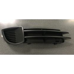 Audi A3 03- reste bamperī 4d modelim R 8P4807682A