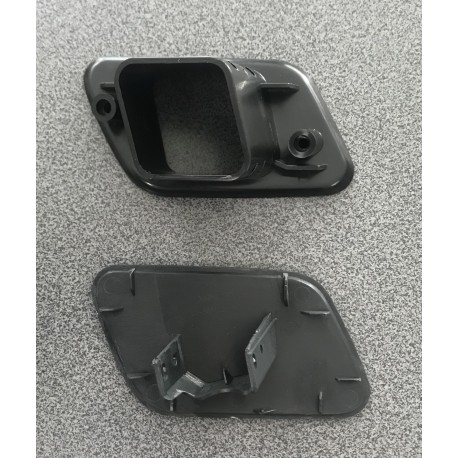 Audi A4 05-08 bampera vāciņš luktura mazgātājam L 8E0955275E