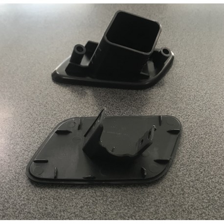 Audi A4 05-08 bampera vāciņš luktura mazgātājam R 8E0955276E