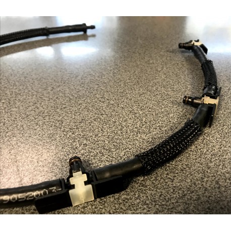 Audi A3 Skoda Yeti Degvielas šļūtene 0 928 402 164, 03L130235N