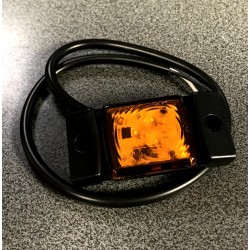 Dzeltens LED gabarītlukturis universāls ar kronšteinu 73x33x17MM