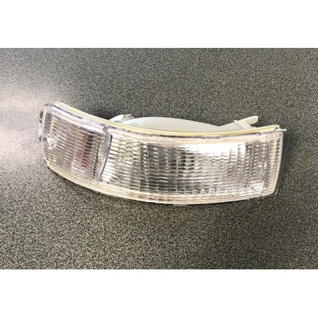 Audi 90 91-94 pagrieziens balts L, DJ Auto...