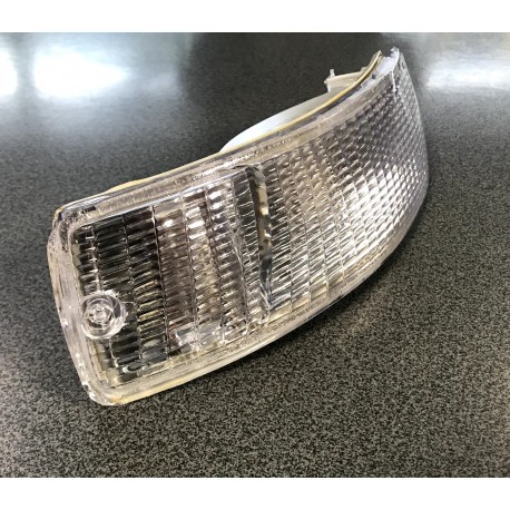 Audi 90 91-94 pagrieziens balts L, DJ Auto...