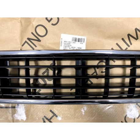 Audi A4 01-04 reste bamperī VID 8E080764701C