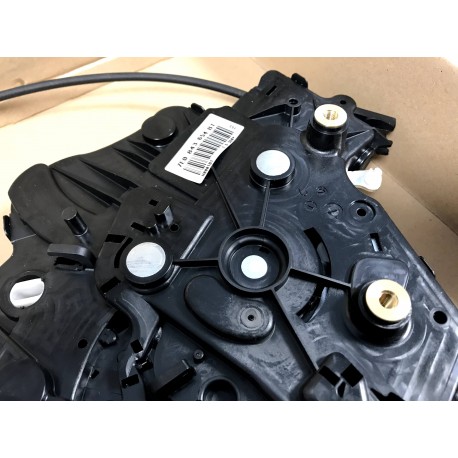 VW T5 T6 Bīdāmo durvju slēdzene R 7E0843654BT