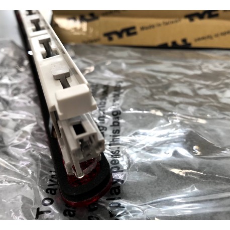 Audi A4 05-08 aizmugures lukturis AVANT STOP LED TYC 8E9945097B