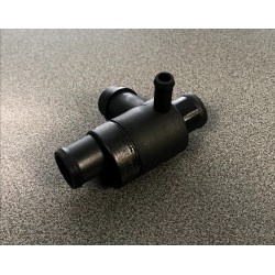 Audi A4 A6  2.0 kartera ventilācijas vārsts 06B103235g 2