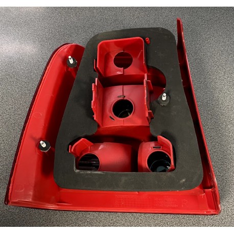 VW PASSAT  96-00 Aizmugures lukturis Sedans  441-1925R-UE, 3B5945096G, 3B5945096K