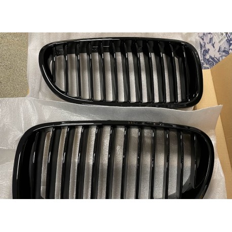 BMW F10 radiatora reste M-Performance, komplekts, Spīdīgs, melna