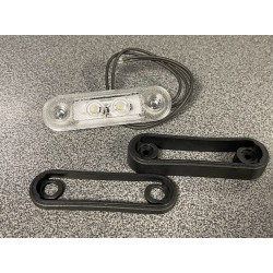 Gabarītlukturis universāls ar kronšteinu 80x23MM balts LED