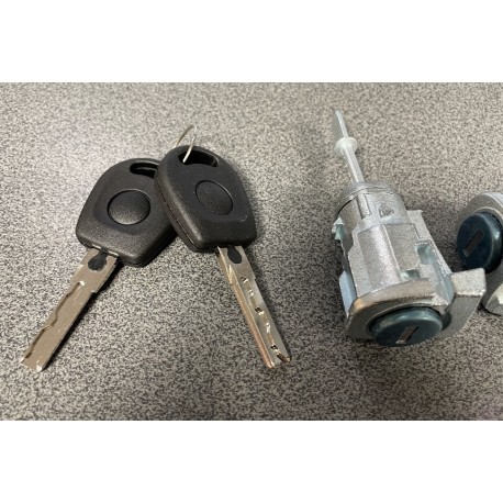 Audi A6 C5 VW Passat 96-00 durvju slēdzenes priekšas ar atslēgām 3B0837167