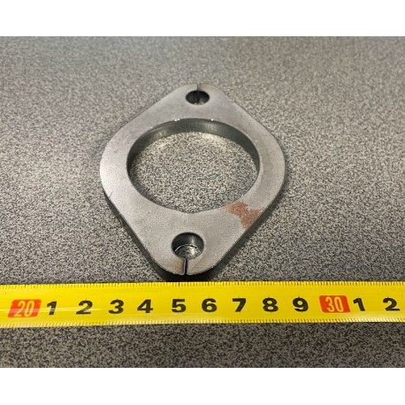 Unversāls Izpūtēja flancis 57MM