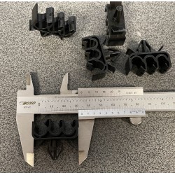 Universāls stiprinājums vadiem, caurulei 6, 6, 7.5MM 5gab