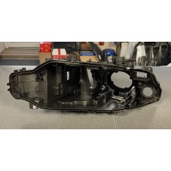BMW 3 (F30,F31,F35,F80), 11 - 15 luktura korpuss R XENON