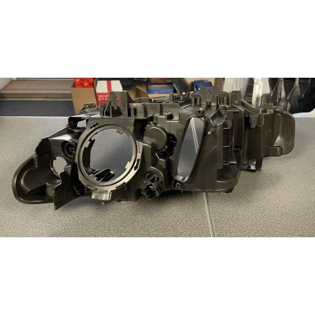 BMW 3 (F30,F31,F35,F80), 11 - 15 luktura korpuss R XENON