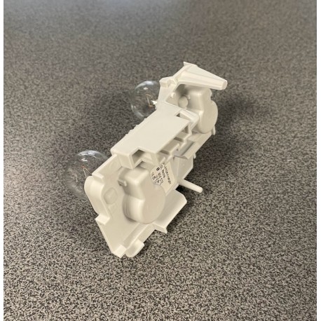 Audi A4 B7 Unversālim Spuldzes turētājs R 1014204, 8E9945258D