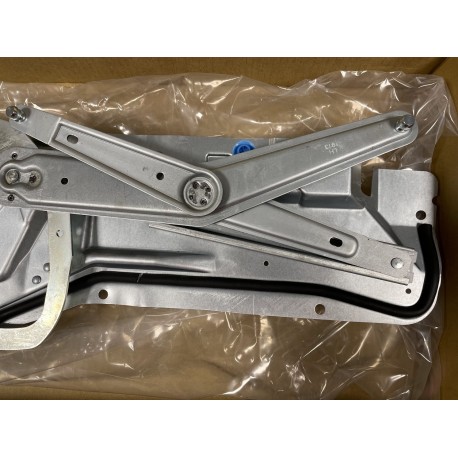 Volvo V70 S70 97-00 loga pacēlāja mehānisms priekšas L bez motoriņa 9152723