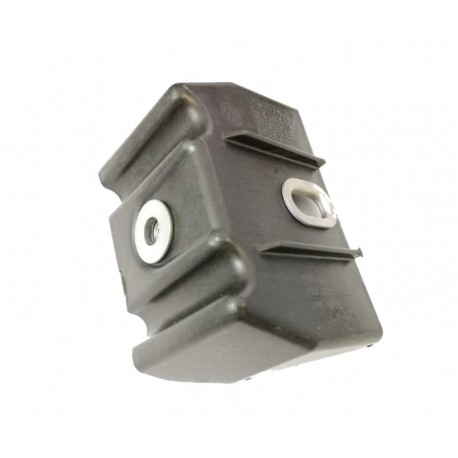 VW Transporter T5 priekšējā bampera stiprinājums L 7E0805731B