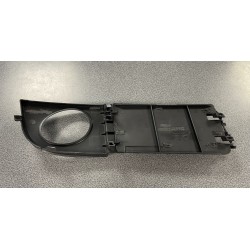 Audi A6 01- reste bamperī L ar miglas luktura caurumu... 2