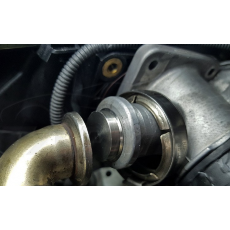 EGR valve plug with clamp for BMW M47 M47N M57 M57N M51 Diesel engines