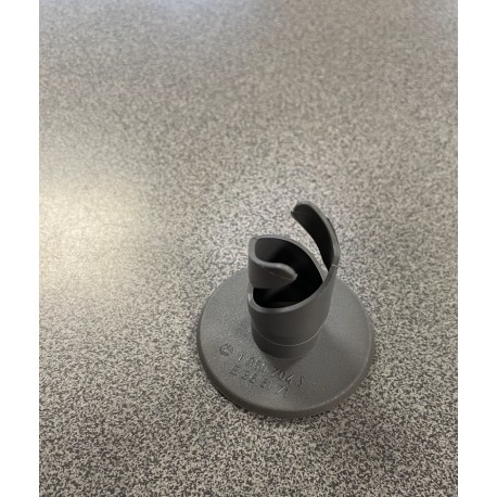 BMW E36 sliekšņa klipsis 51718151431