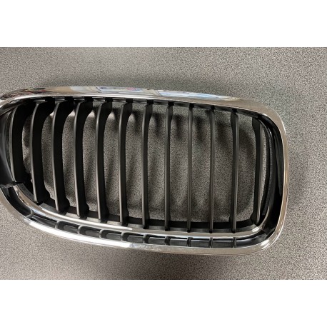 BMW 3 E90, E91 08-12 reste R melna, hroms 51137201970, 51137201968