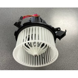 Audi  A4 08-11 ventilators salona ar CLIMU 130mm 8K1820021B, 8K1820021C