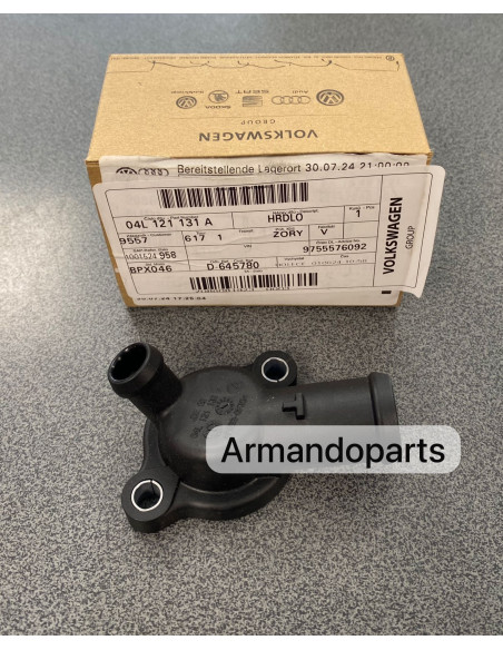 AUDI A3 Dzesēšanas sistēmas flancis 04L121131A