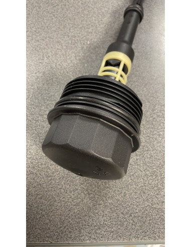 Mercedes 204 Vāks, Eļļas filtra korpuss